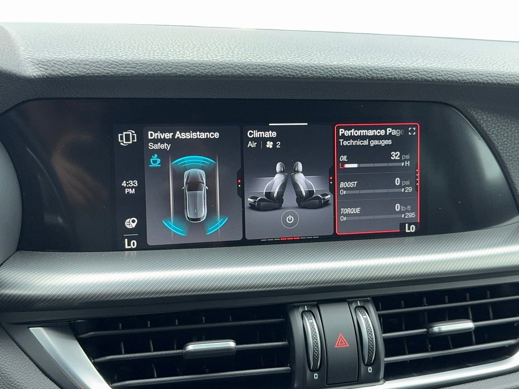 New 2025 Alfa Romeo Stelvio Sprint w/ Convenience Package image 24
