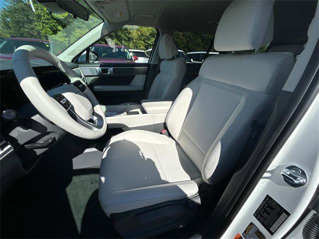 New 2026 Hyundai Santa Fe SE image 8
