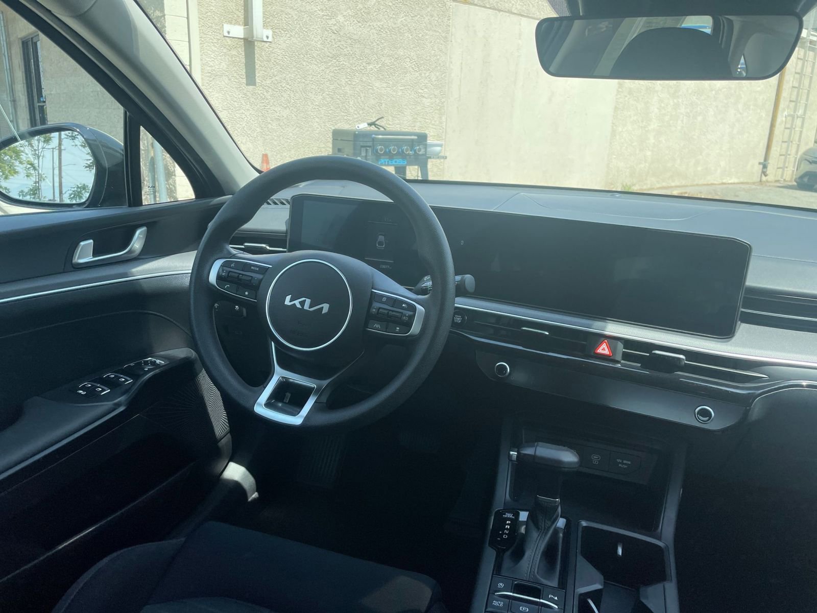 Used 2025 Kia K5 LXS image 33