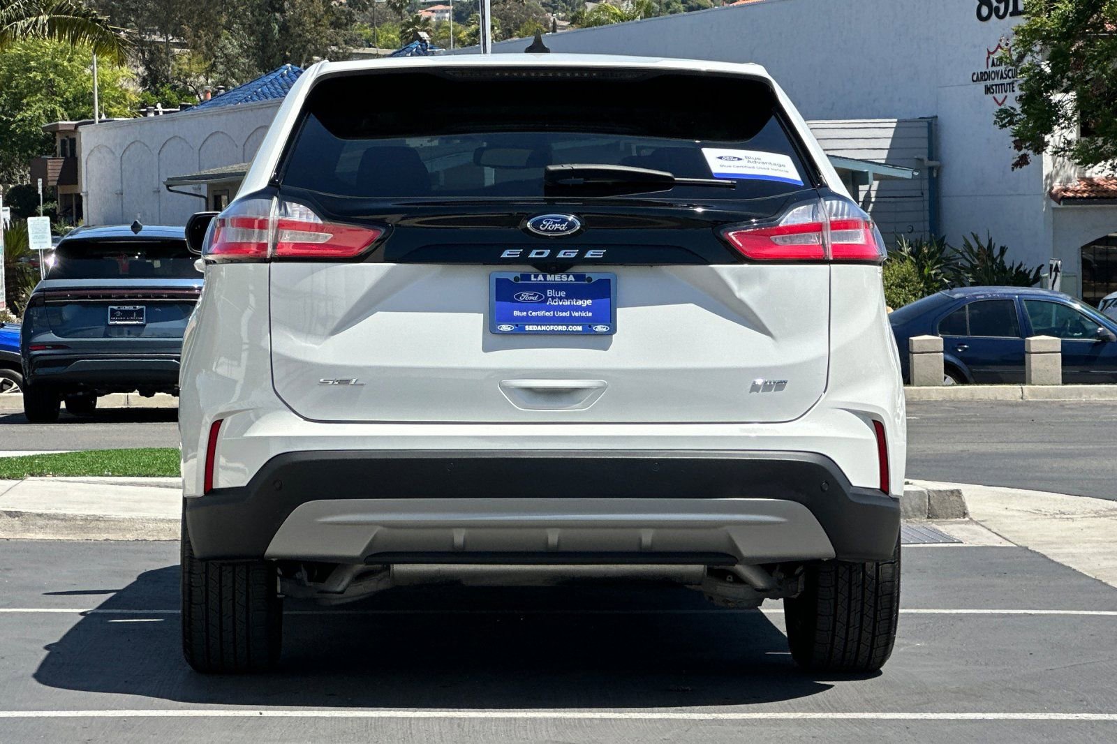 Certified 2023 Ford Edge SEL w/ Convenience Package AWD/4WD image 4