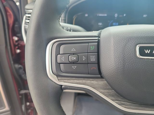 Used 2024 Jeep Wagoneer Series II w/ Flexible Seating Group RWD image 17