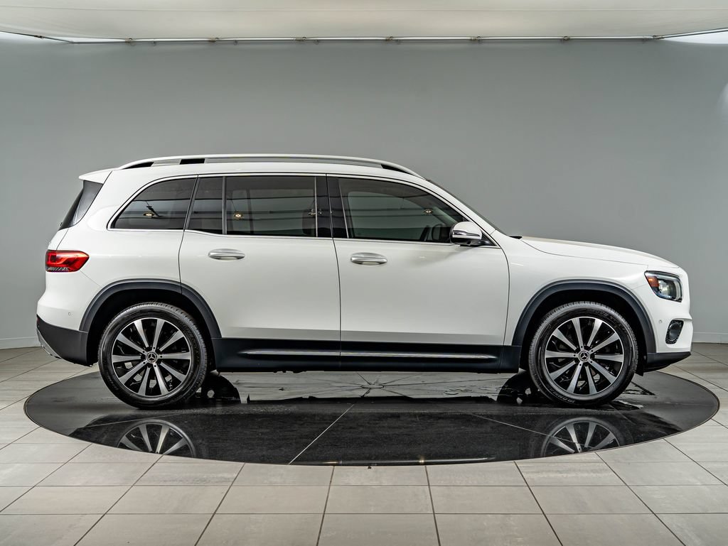 Used 2023 Mercedes-Benz GLB 250 4MATIC image 4