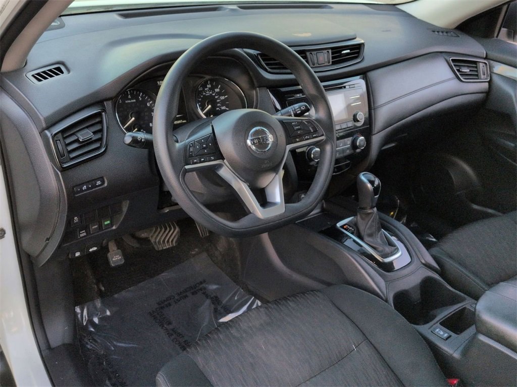 Used 2017 Nissan Rogue S image 10