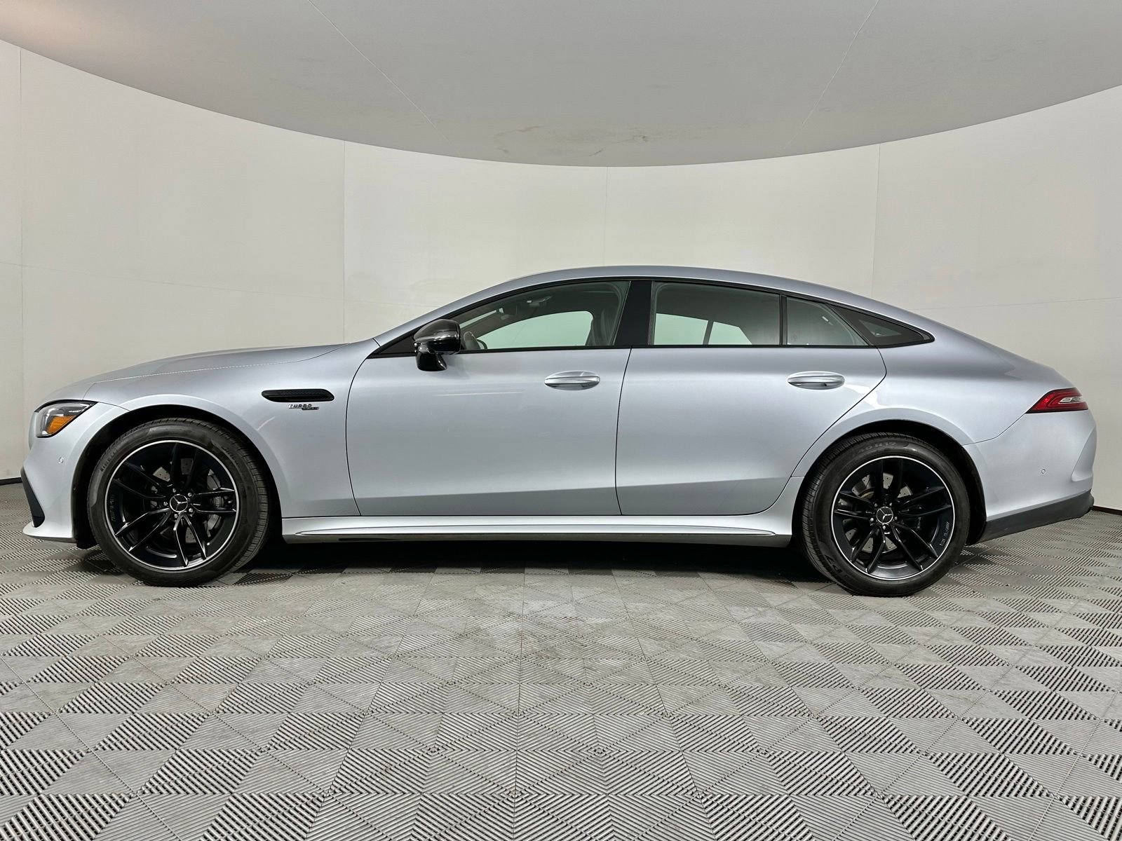 Used 2021 Mercedes-Benz AMG GT 43 w/ Driver Assistance Package image 18