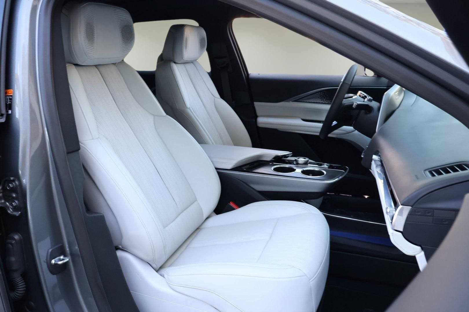 Certified 2023 Cadillac Lyriq 2WD image 17