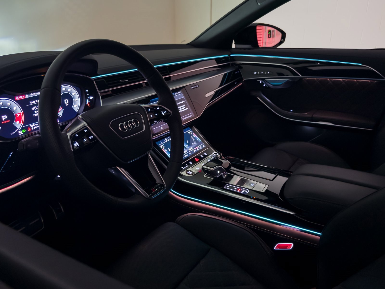 Used 2024 Audi S8 4.0T image 9