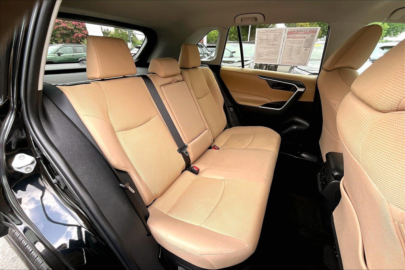 Used 2023 Toyota RAV4 LE AWD/4WD image 25