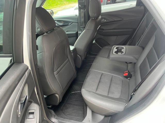 Used 2023 Chevrolet TrailBlazer RS w/ Convenience Package FWD image 11