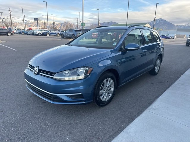 Used 2018 Volkswagen Golf S image 3