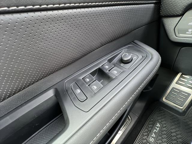 New 2026 Volkswagen Atlas SEL Premium R-Line image 13