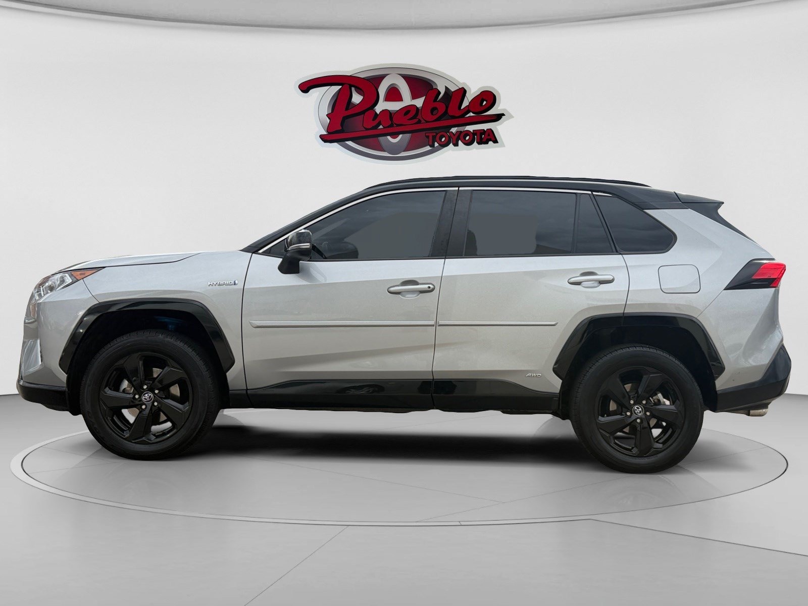 Used 2020 Toyota RAV4 XSE w/ XSE Grade Weather Package AWD/4WD image 2