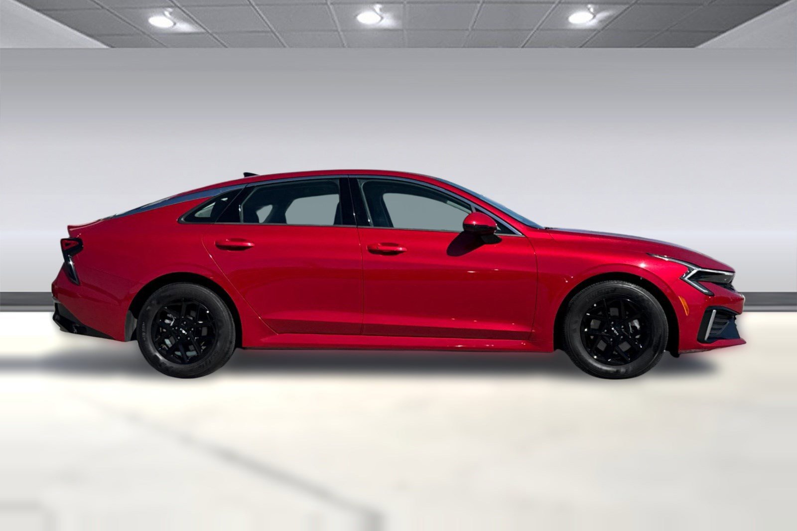 Used 2025 Kia K5 LXS image 2