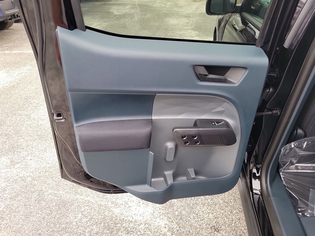 New 2026 Ford Maverick XL image 26