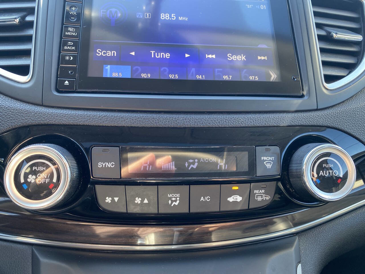 Used 2015 Honda CR-V EX-L image 31