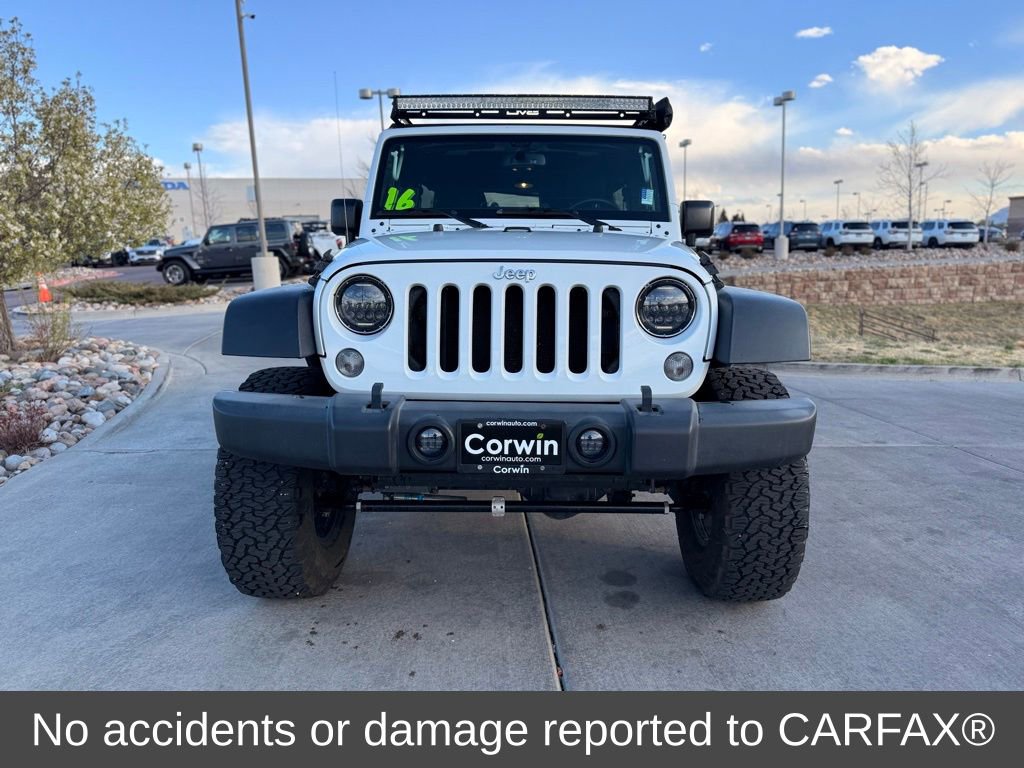 Used 2016 Jeep Wrangler Unlimited Rubicon w/ Connectivity Group image 2