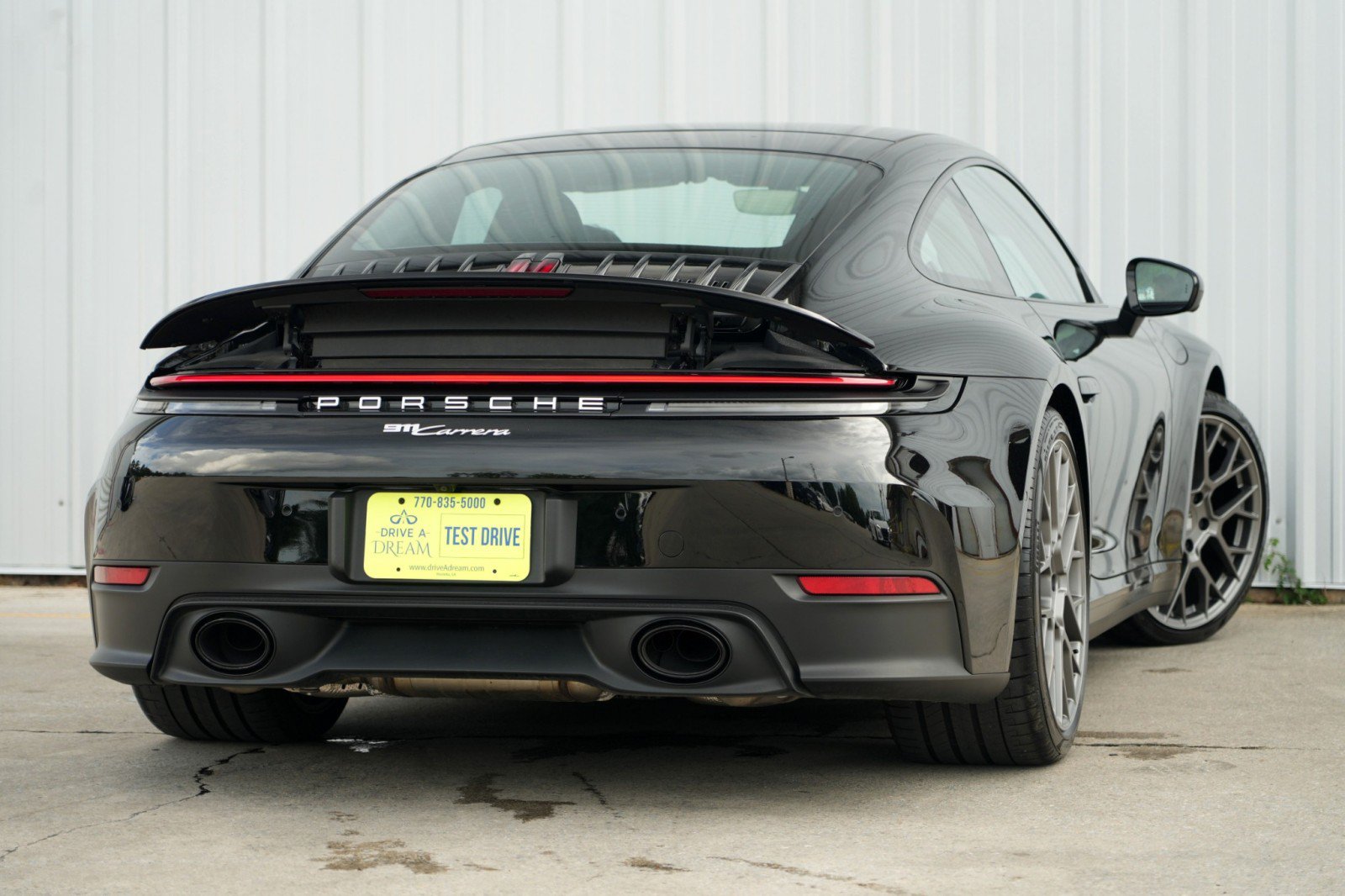 Used 2025 Porsche 911 Carrera RWD image 5