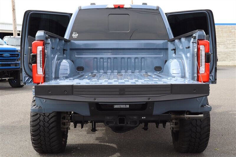 Used 2023 Ford F350 Platinum AWD/4WD image 38