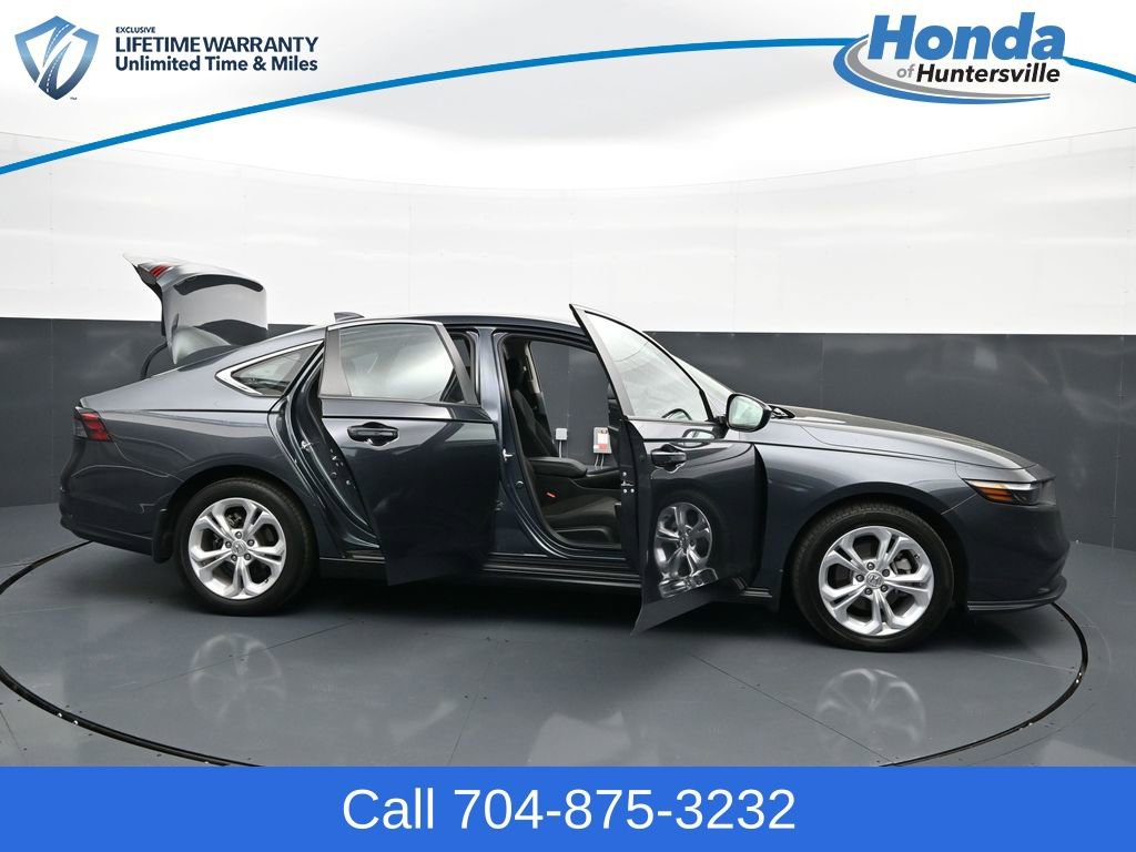 Used 2024 Honda Accord LX image 32