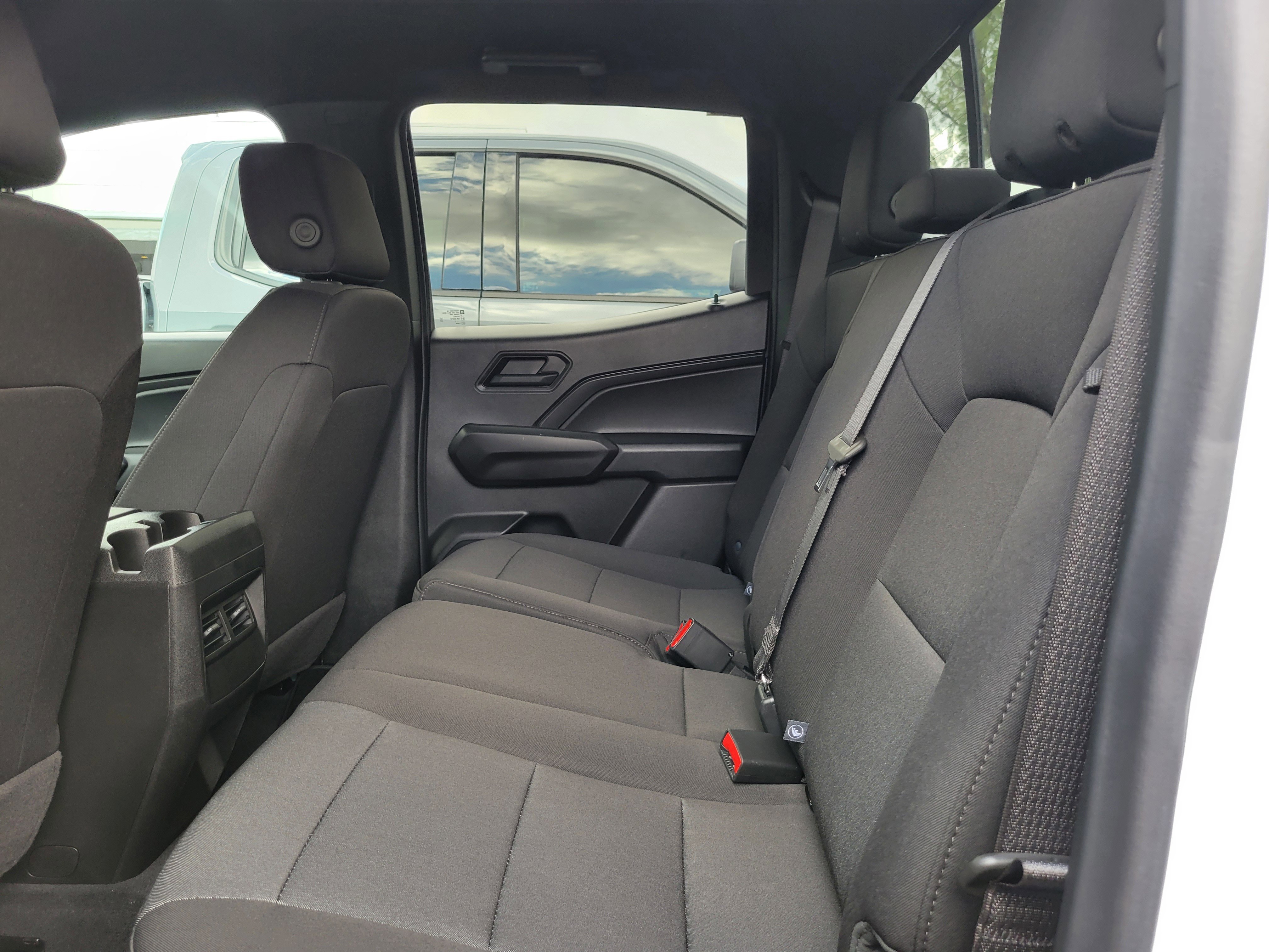 Used 2025 Chevrolet Colorado W/T w/ WT Custom Package image 13