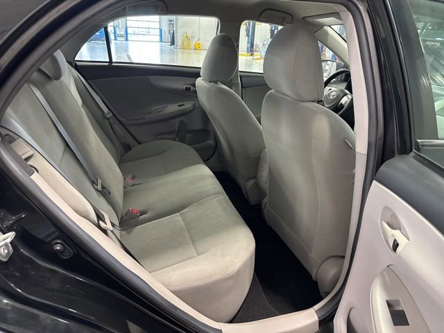 Used 2013 Toyota Corolla L image 11