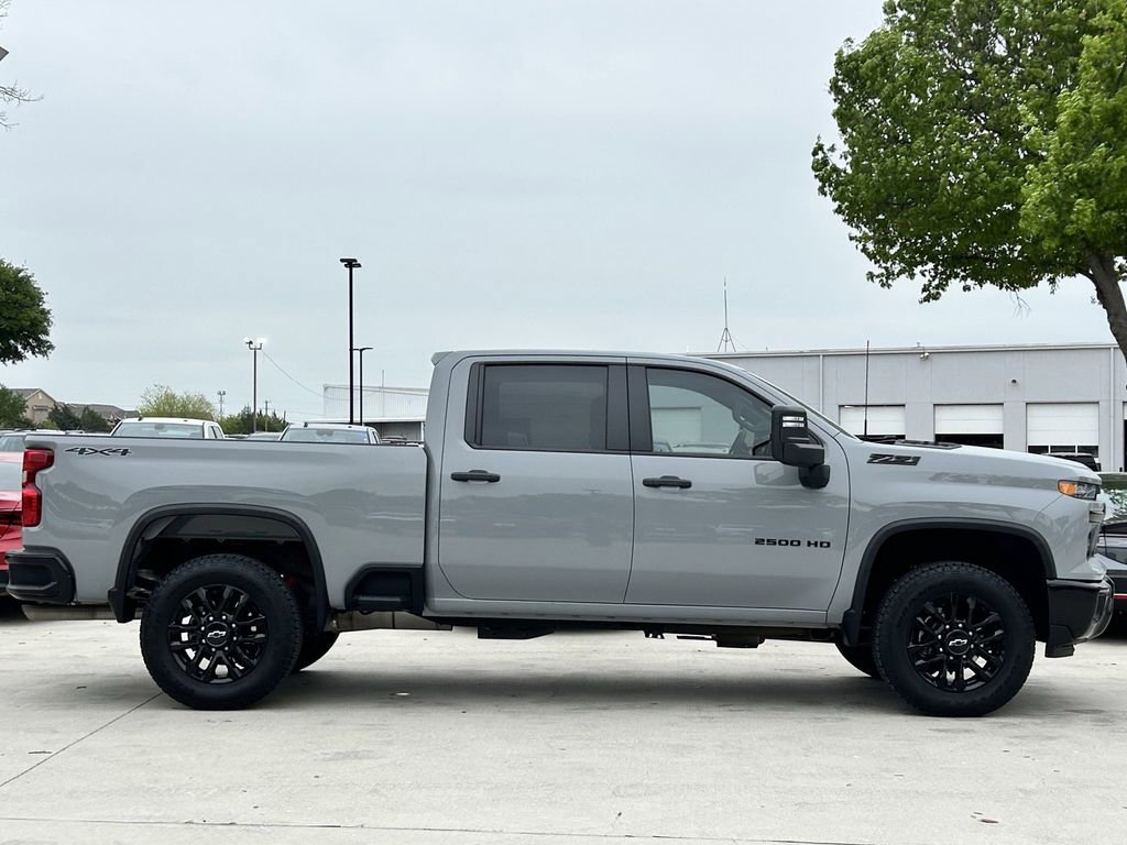 Used 2025 Chevrolet Silverado 2500 Custom w/ Custom Value Package image 3