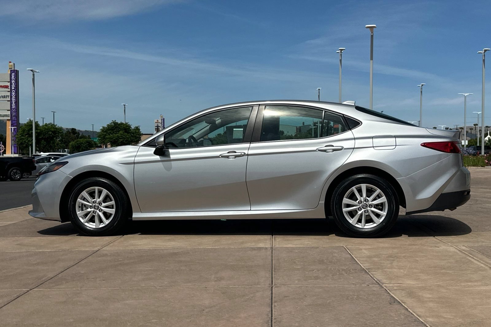 Certified 2025 Toyota Camry LE AWD/4WD image 8