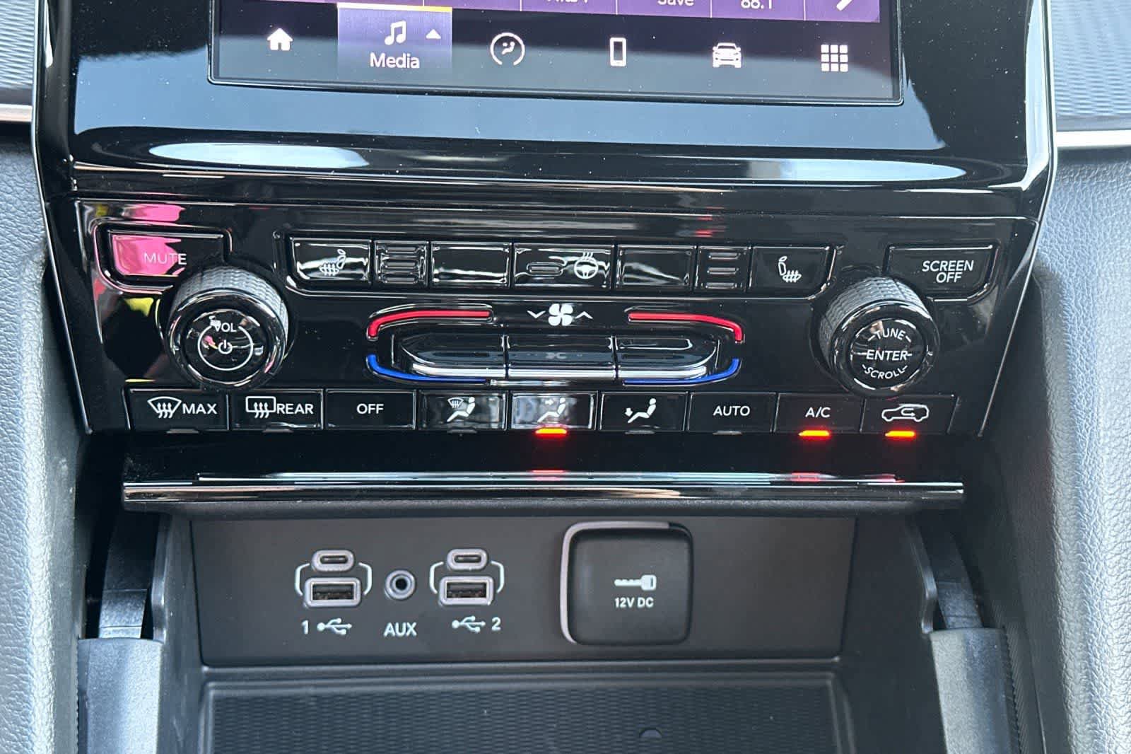 New 2026 Jeep Grand Cherokee L 4WD image 23
