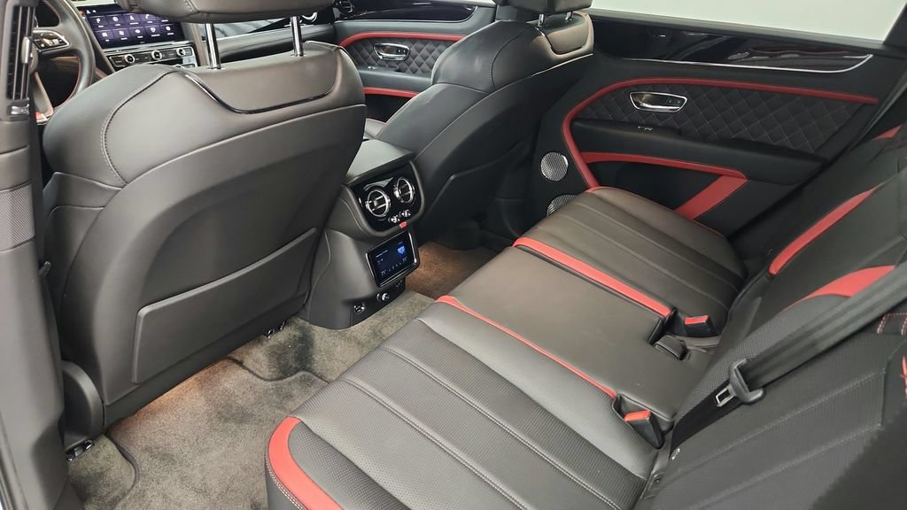 Used 2021 Bentley Bentayga Speed AWD/4WD image 48