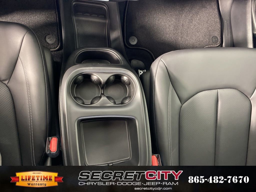 New 2026 Chrysler Pacifica Select w/ S Appearance Package image 28