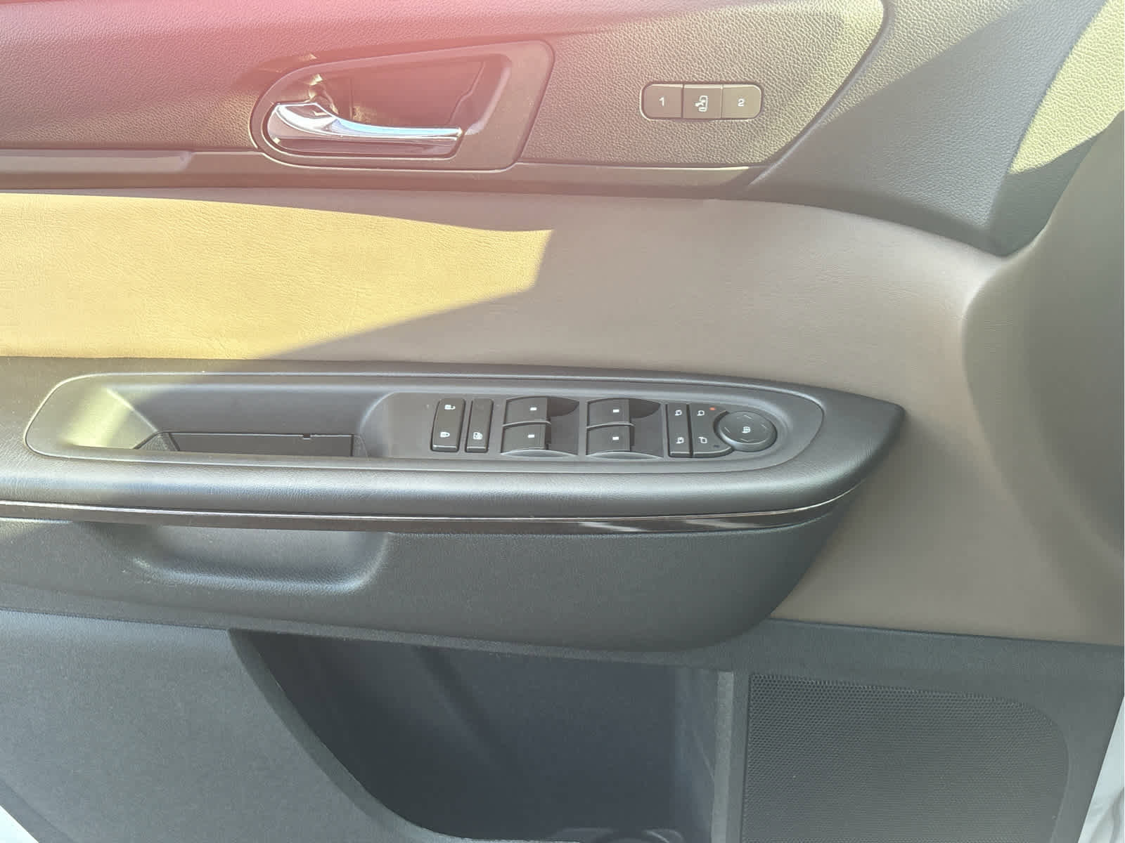 Used 2017 GMC Acadia Limited SLT image 18