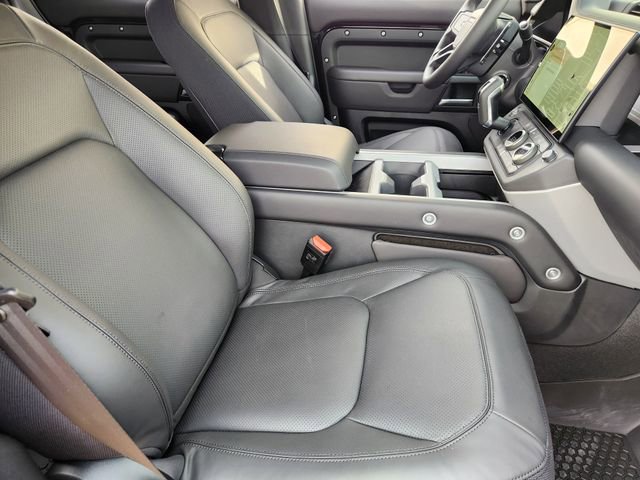 New 2026 Land Rover Defender 130 V8 AWD/4WD image 10