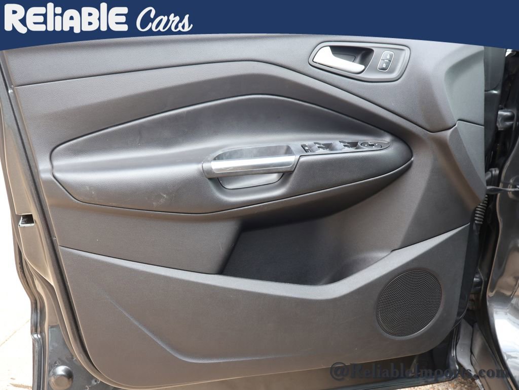 Used 2019 Ford Escape SE image 21