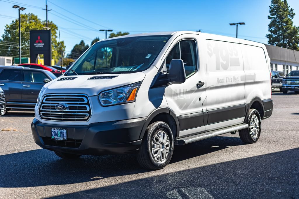 Used 2017 Ford Transit 250 130 Low Roof w/ Exterior Upgrade Package RWD image 4