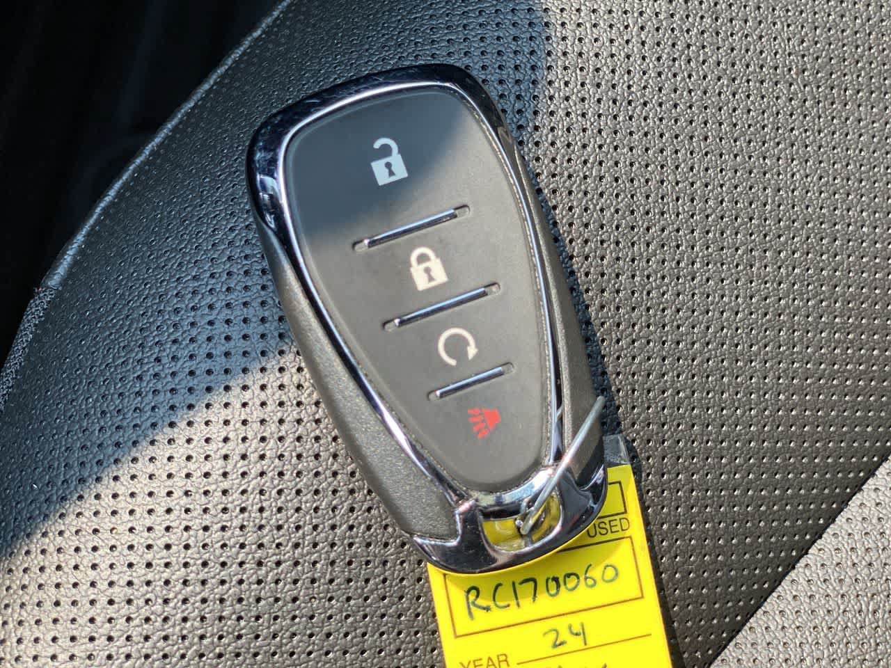 Used 2024 Chevrolet Trax RS w/ Driver Confidence Package FWD image 30