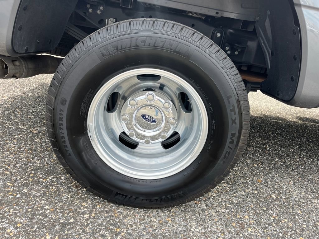 Used 2025 Ford F350 XL image 18