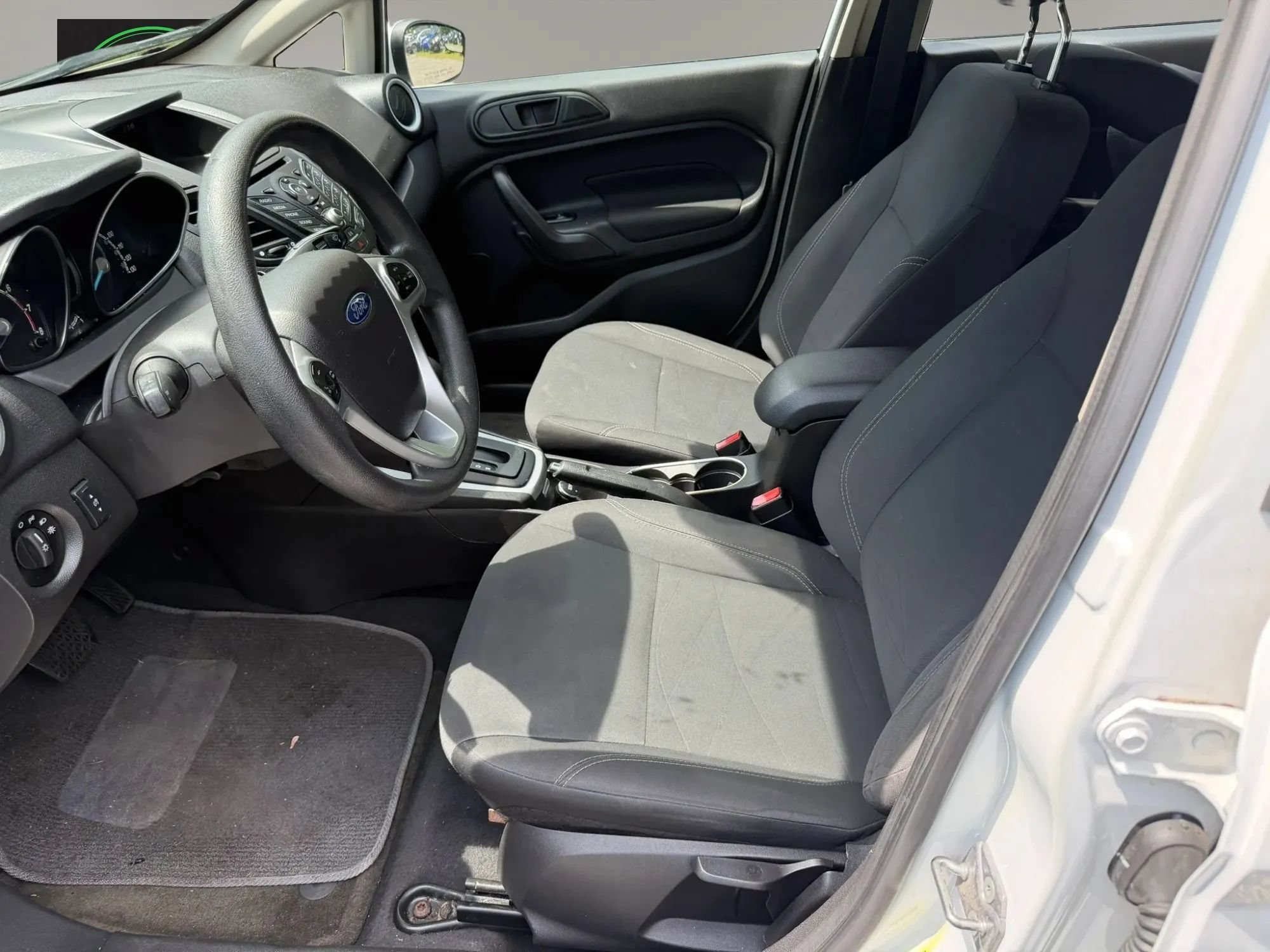 Used 2018 Ford Fiesta SE FWD image 6