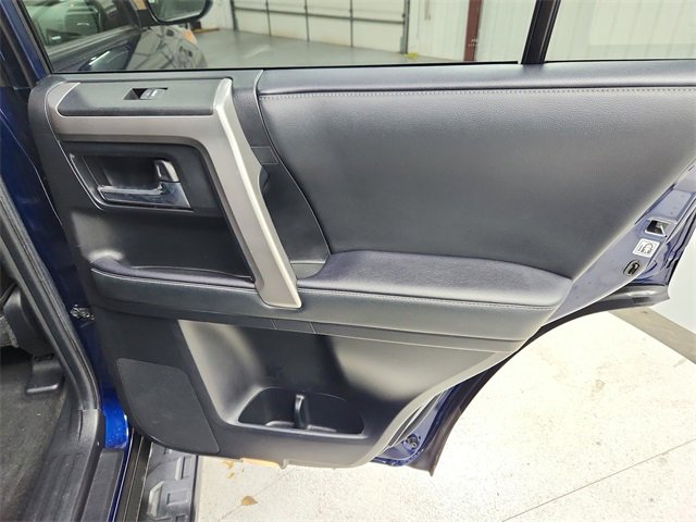 Used 2021 Toyota 4Runner SR5 Premium image 39