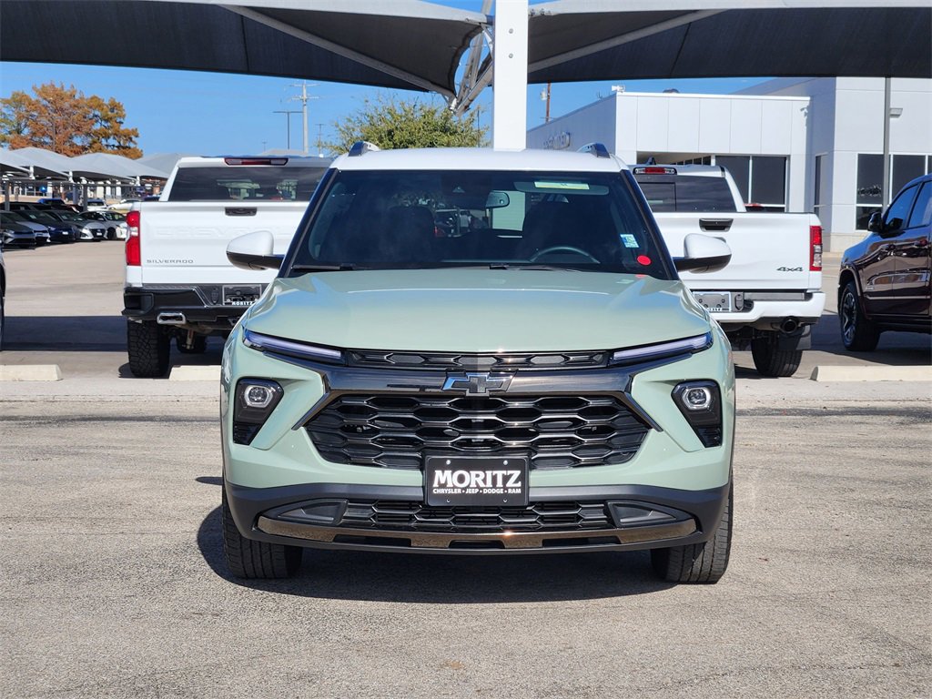 Used 2025 Chevrolet TrailBlazer ACTIV w/ Convenience Package image 2