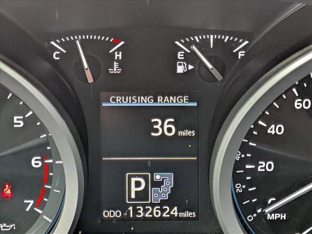 Used 2014 Toyota Land Cruiser image 11