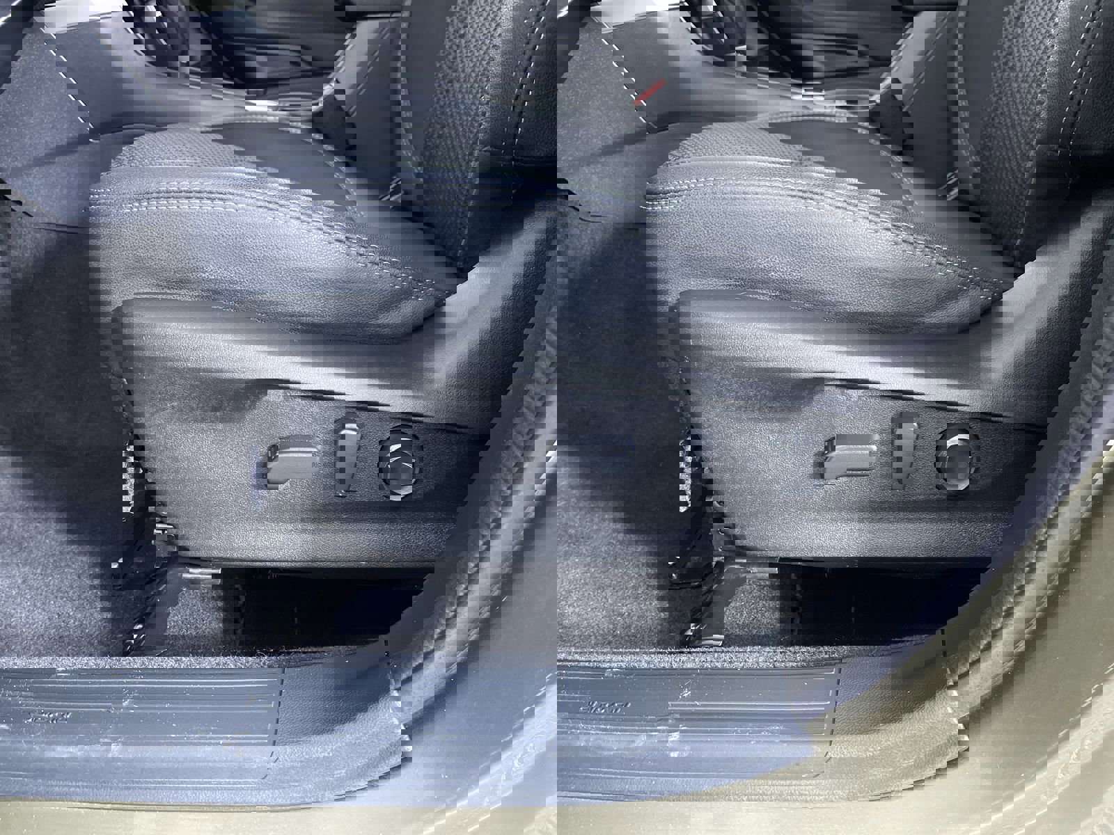 Used 2023 Subaru Forester Premium image 13