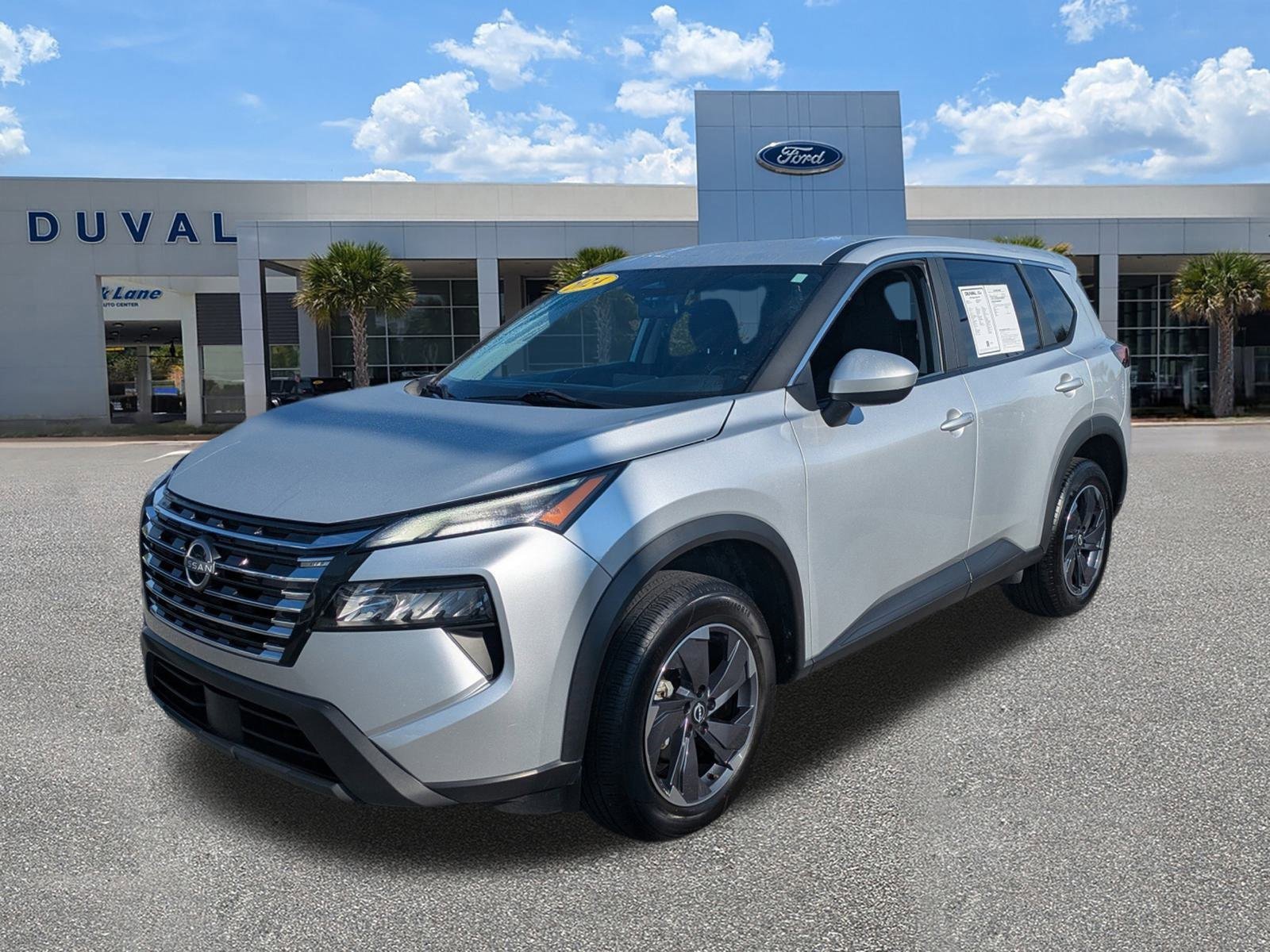 Used 2024 Nissan Rogue SV image 7