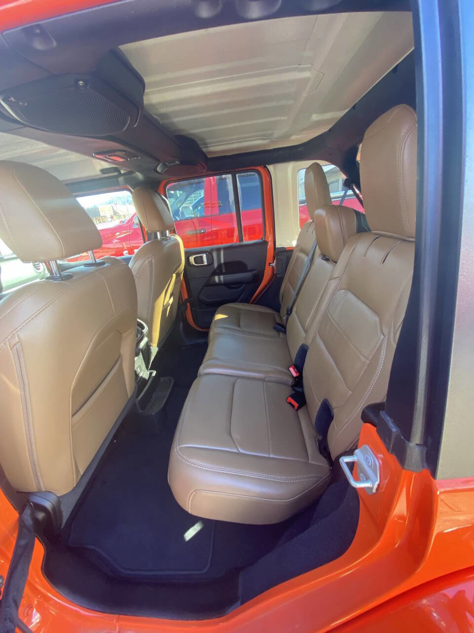 Used 2023 Jeep Wrangler Unlimited Sahara image 11