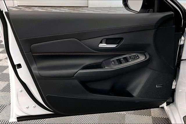 New 2026 Nissan Sentra SR w/ SR Premium Package FWD image 30