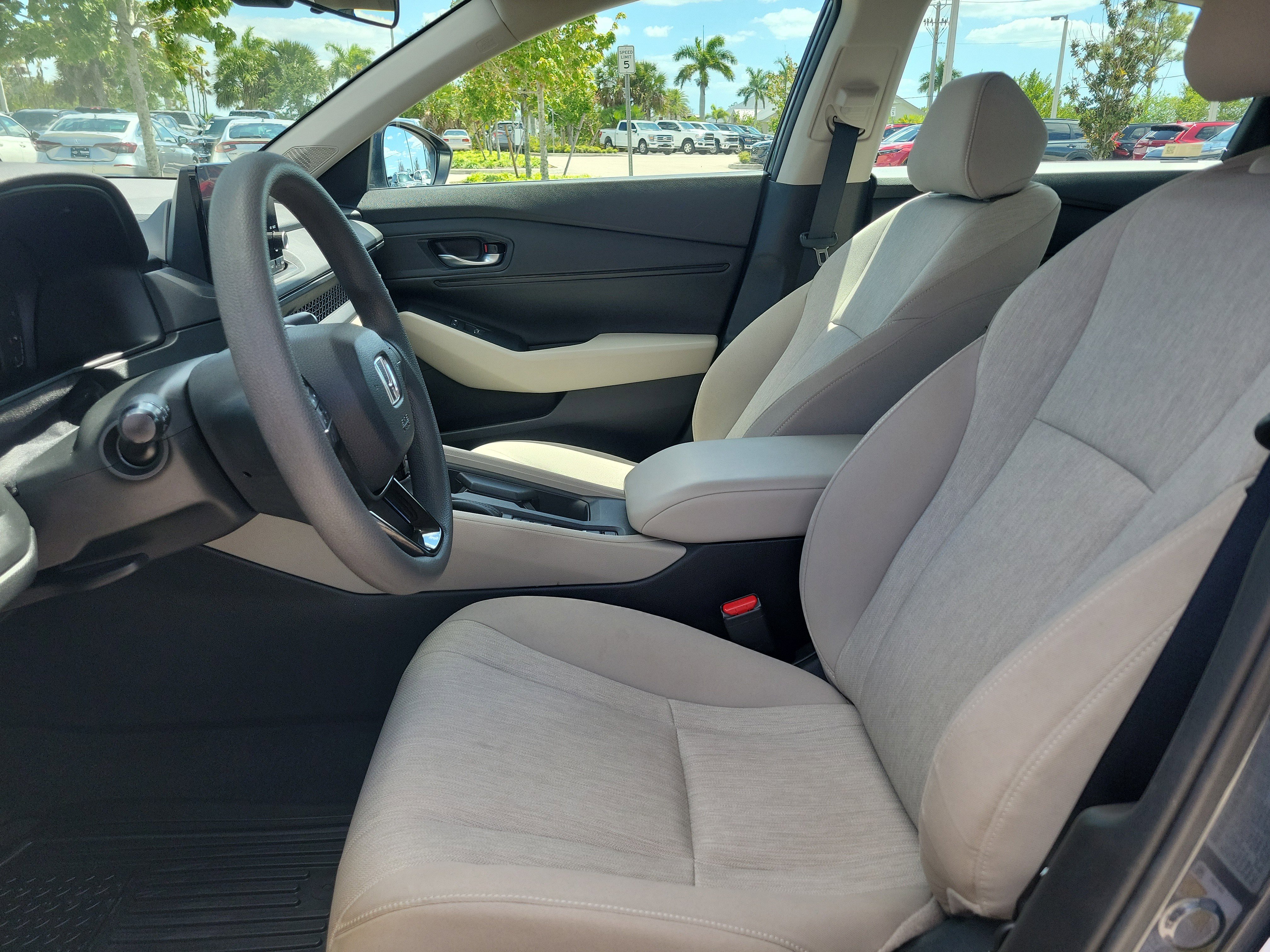 Used 2023 Honda Accord EX image 23