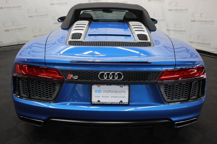 Used 2018 Audi R8 V10 image 8