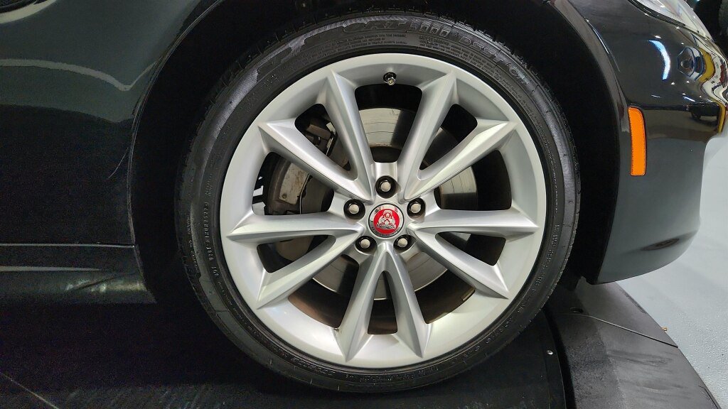 Used 2014 Jaguar XK Touring RWD image 25