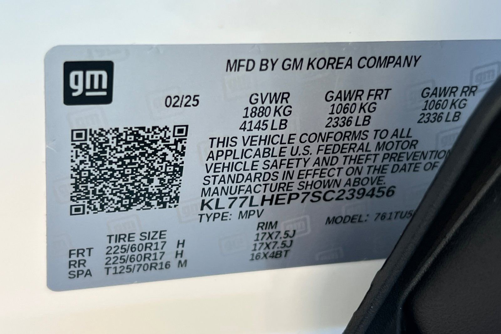 Used 2025 Chevrolet Trax LT w/ LT Convenience Package image 28