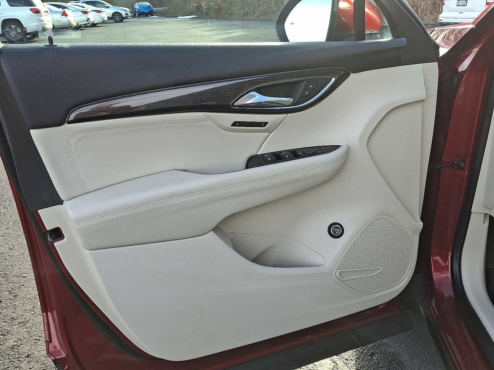 Used 2021 Buick Envision Essence image 12