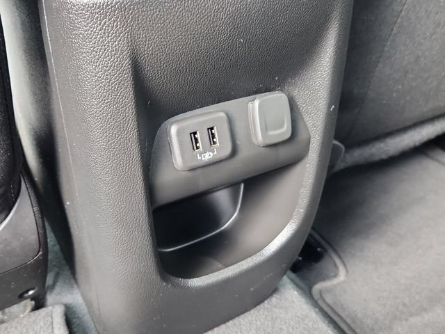 Used 2022 Chevrolet Colorado LT RWD image 26