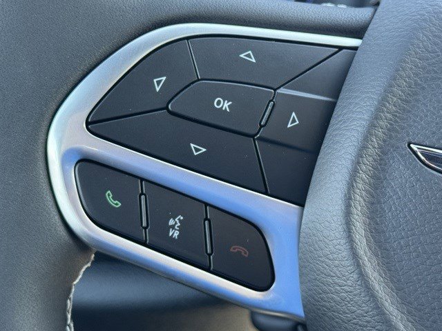 New 2026 Chrysler Pacifica Select image 16